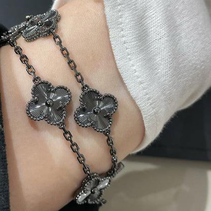 [Lucas Jewelry]CLOVER 5 MOTIF BLACK BRACELET