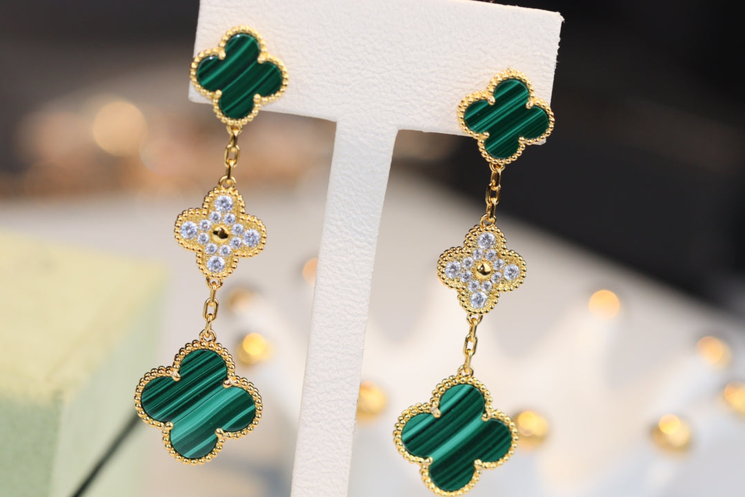 [Lucas Jewelry]CLOVER EARRINGS GOLD MALACHITE DIAMOND 3 MOTIF