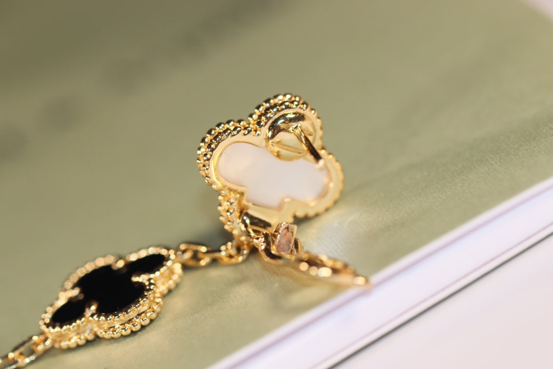 [Lucas Jewelry]CLOVER EARRINGS GOLD ONYX MOP 3 MOTIF