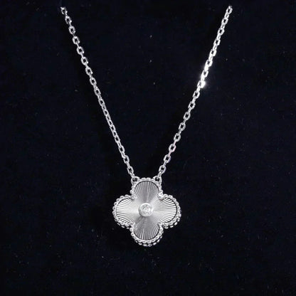 [Lucas Jewelry]CLOVER  15MM DIAMOND LASER NECKLACE SILVER