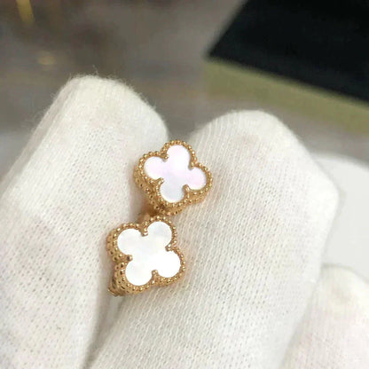 [Lucas Jewelry]CLOVER MINI 9.5MM WHITE MOP EARRINGS