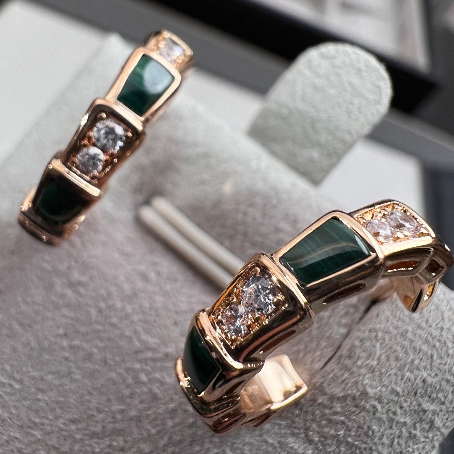 [Lucas Jewelry]SERPENTI MALACHITE PINK GOLD EARRINGS