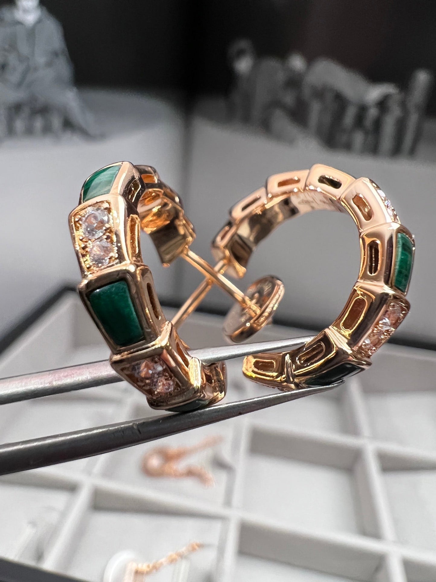 [Lucas Jewelry]SERPENTI MALACHITE PINK GOLD EARRINGS