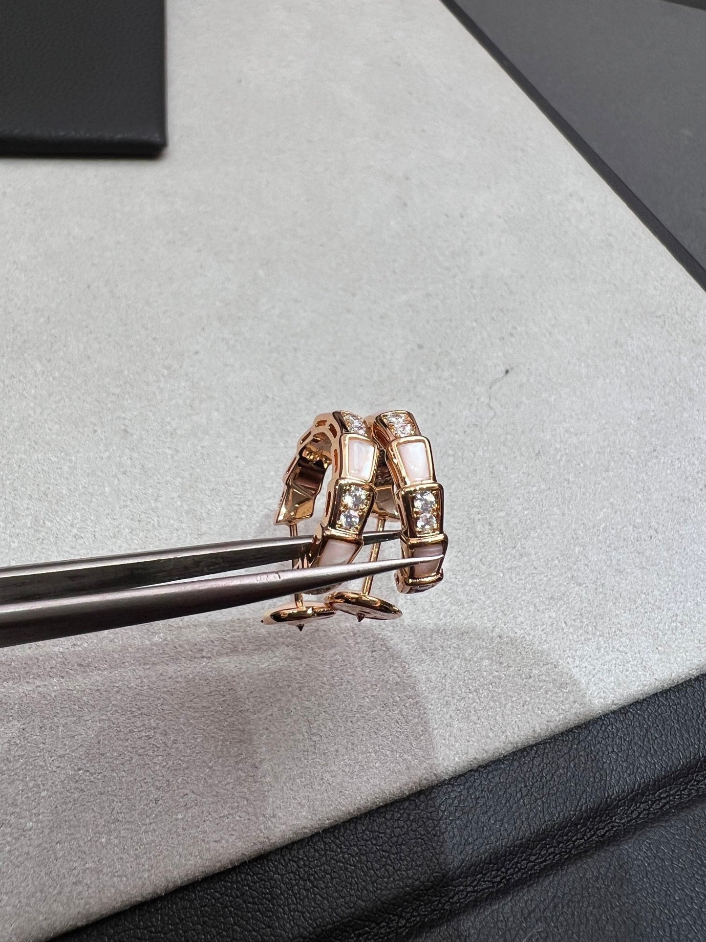 [Lucas Jewelry]SERPENTI MOP PINK GOLD EARRINGS