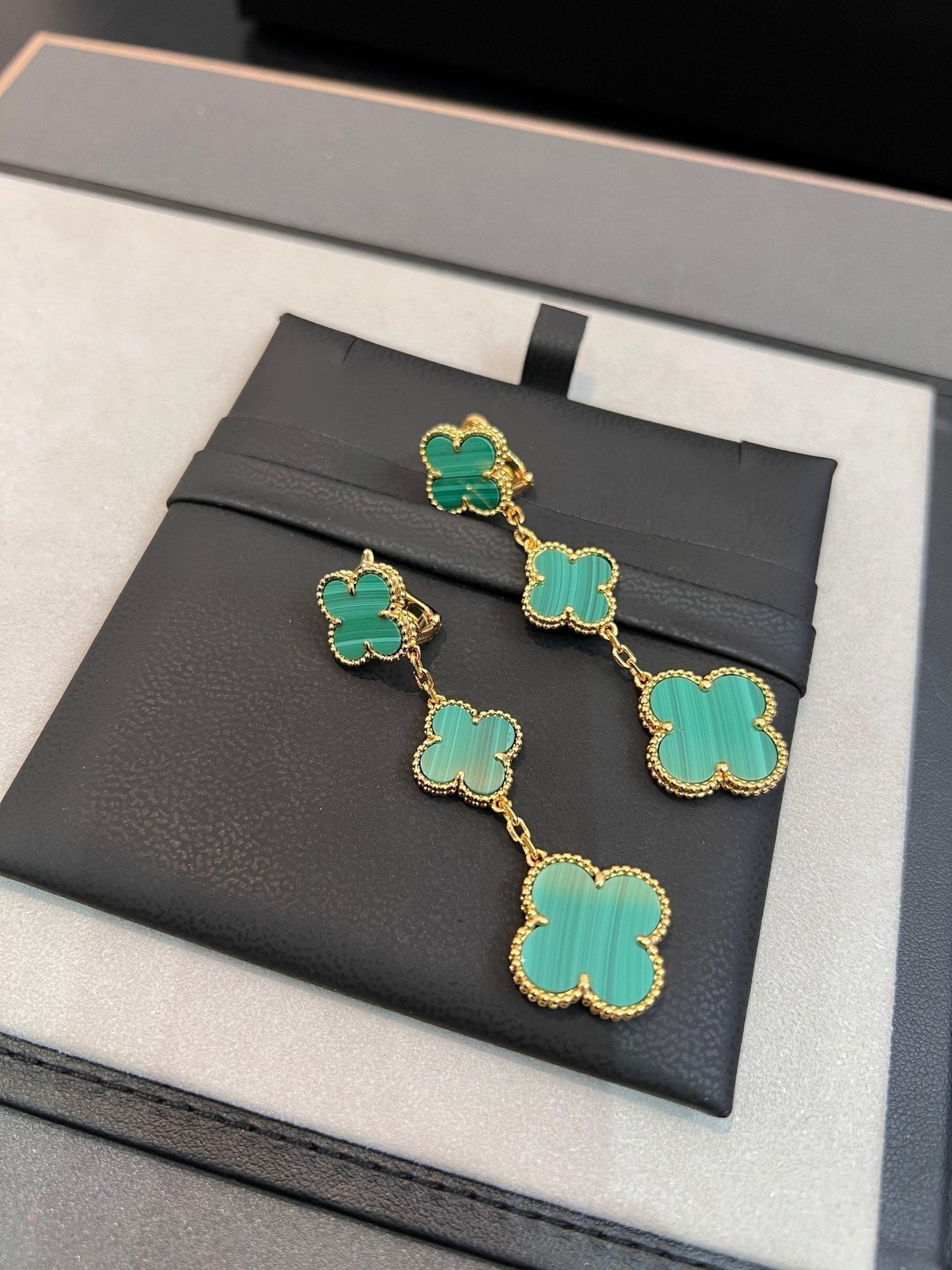 [Lucas Jewelry]CLOVER MALACHITE 3 MOTIFS GOLD