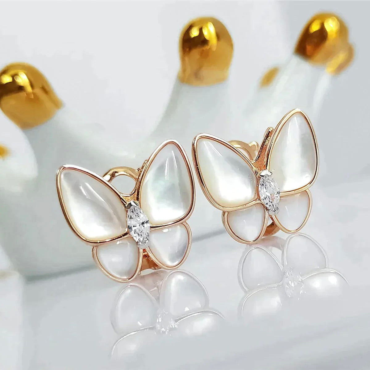 [Lucas Jewelry]BUTTERFLY MOP DIAMOND EARRINGS