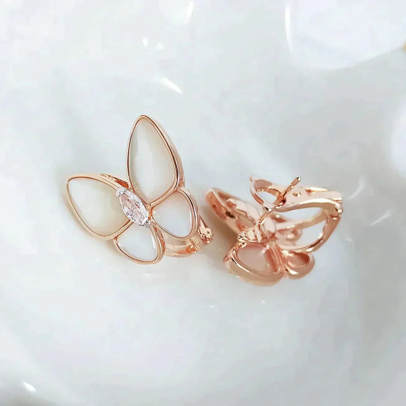 [Lucas Jewelry]BUTTERFLY MOP DIAMOND EARRINGS