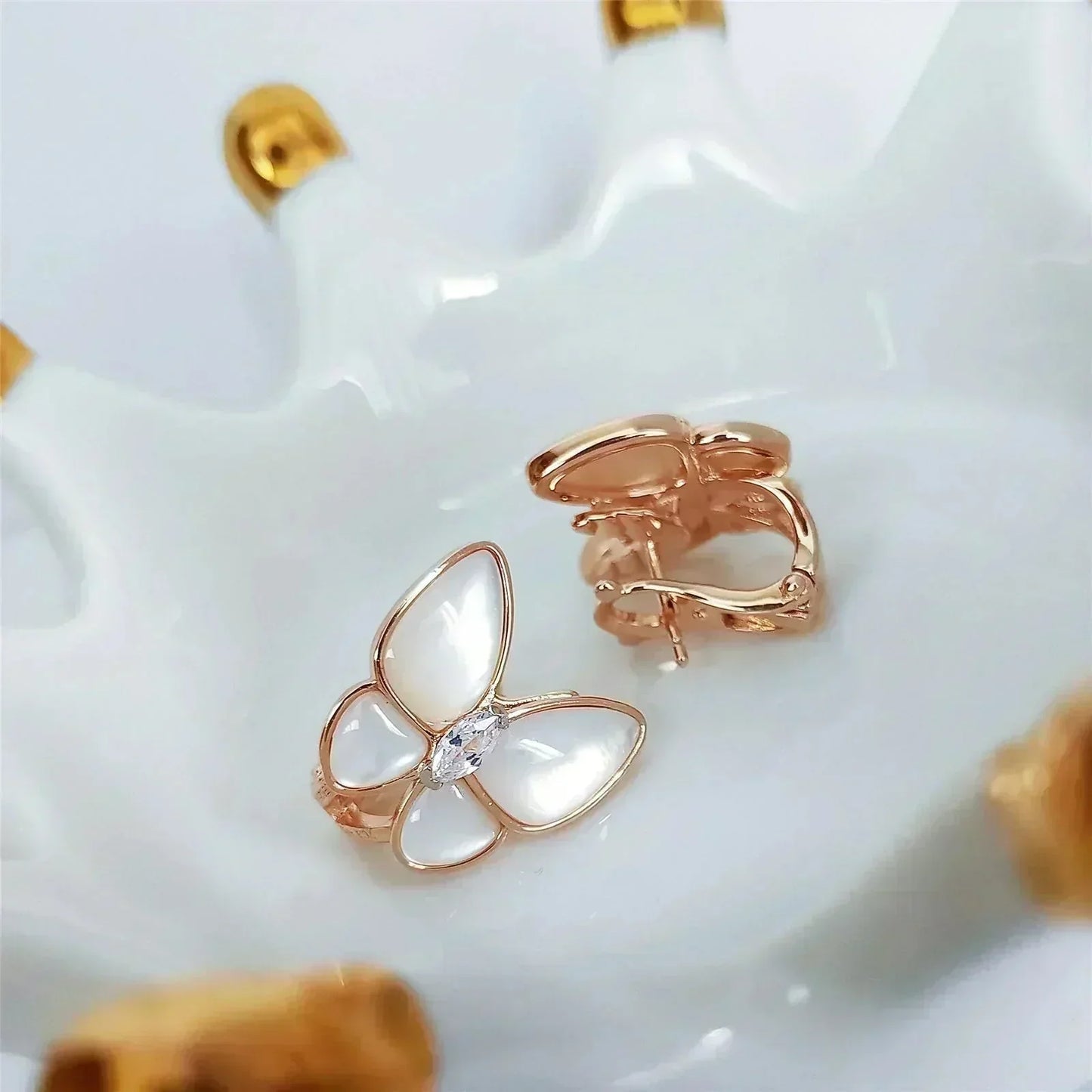 [Lucas Jewelry]BUTTERFLY MOP DIAMOND EARRINGS