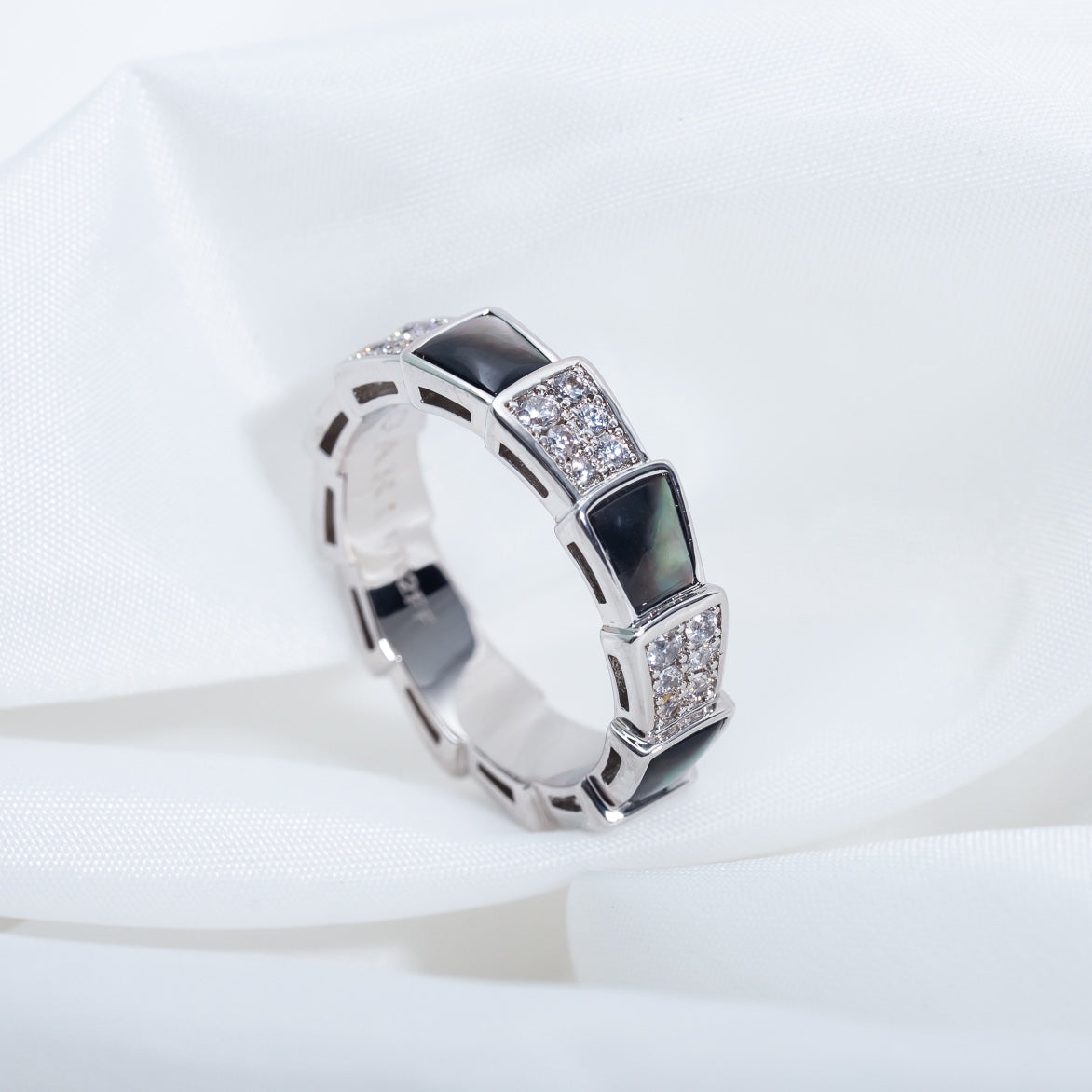 [Lucas Jewelry]SERPENTI RING SILVER DIAMOND BLACK MOP 4MM