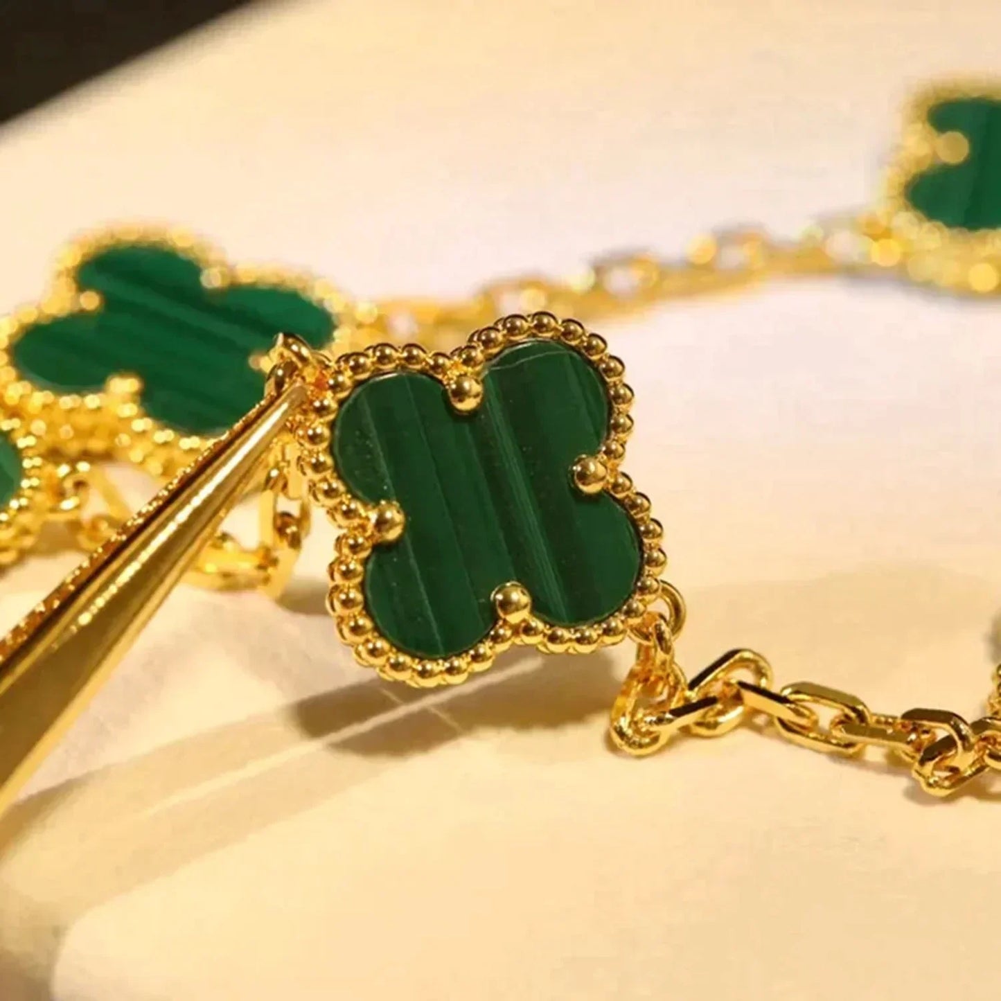 [Lucas Jewelry]CLOVER 5 MOTIFS MALACHITE BRACELET