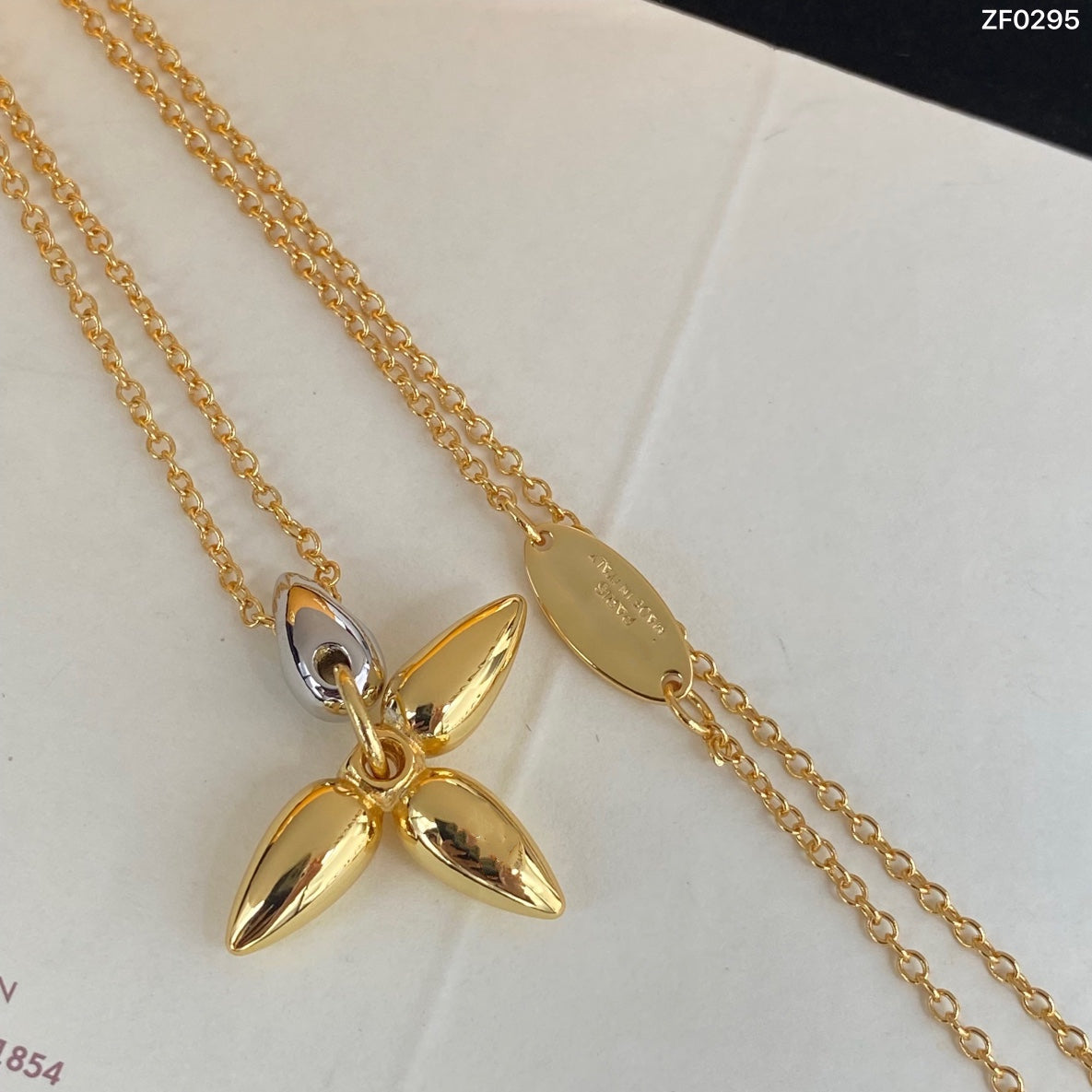 [Lucas Jewelry]LOUISETTE PEDANT GOLD NECKLACE