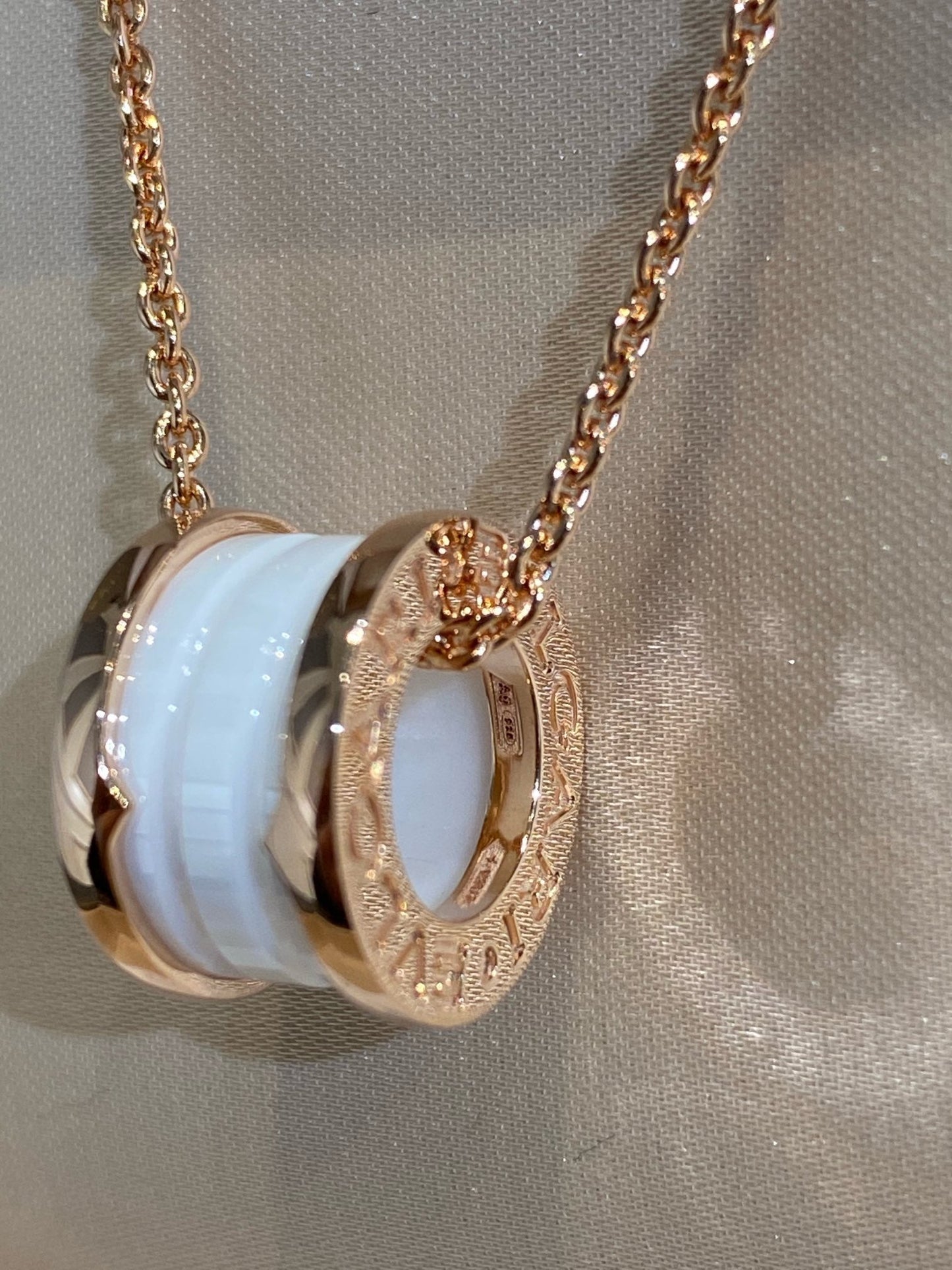 [Lucas Jewelry]ZERO 1 WHITE CERAMIC PINK GOLD NECKLACE