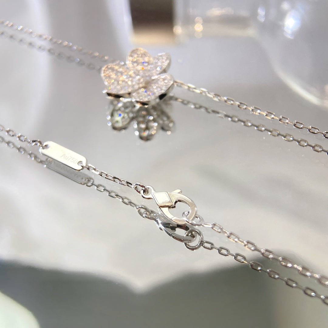 [Lucas Jewelry]FLOWER DIAMOND NECKLACE