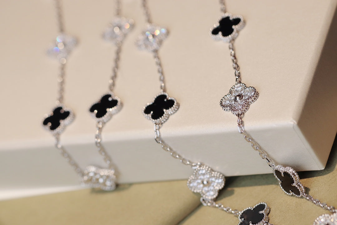 [Lucas Jewelry]CLOVER 20 MOTIFS ONYX DIAMOND SILVER