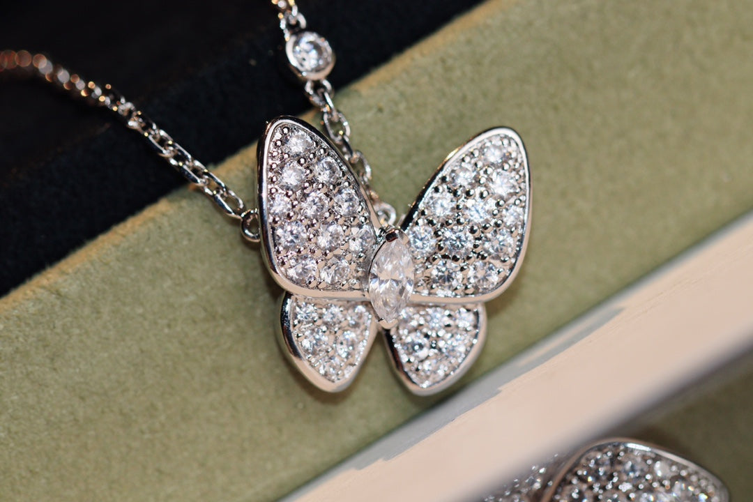 [Lucas Jewelry]BUTTERFLY DIAMOND NECKLACE