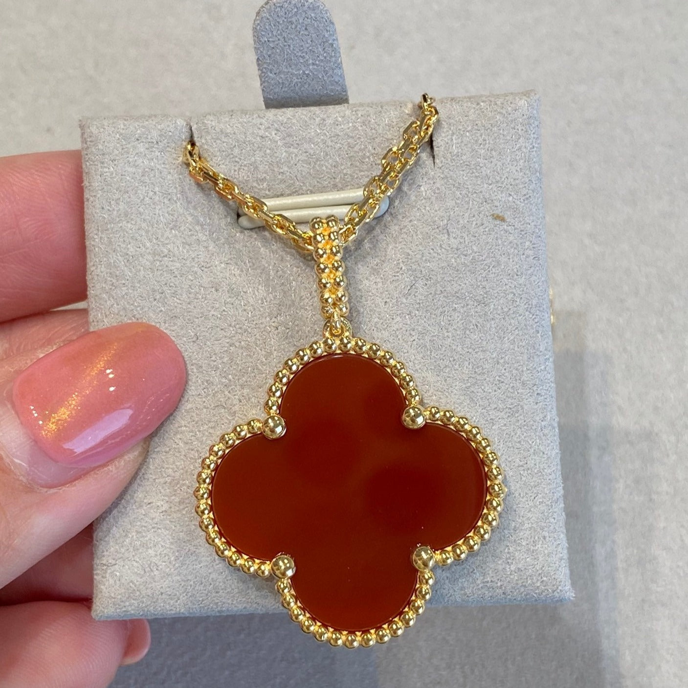 [Lucas Jewelry]CLOVER 25MM NECKLACE GOLD CARNELIAN