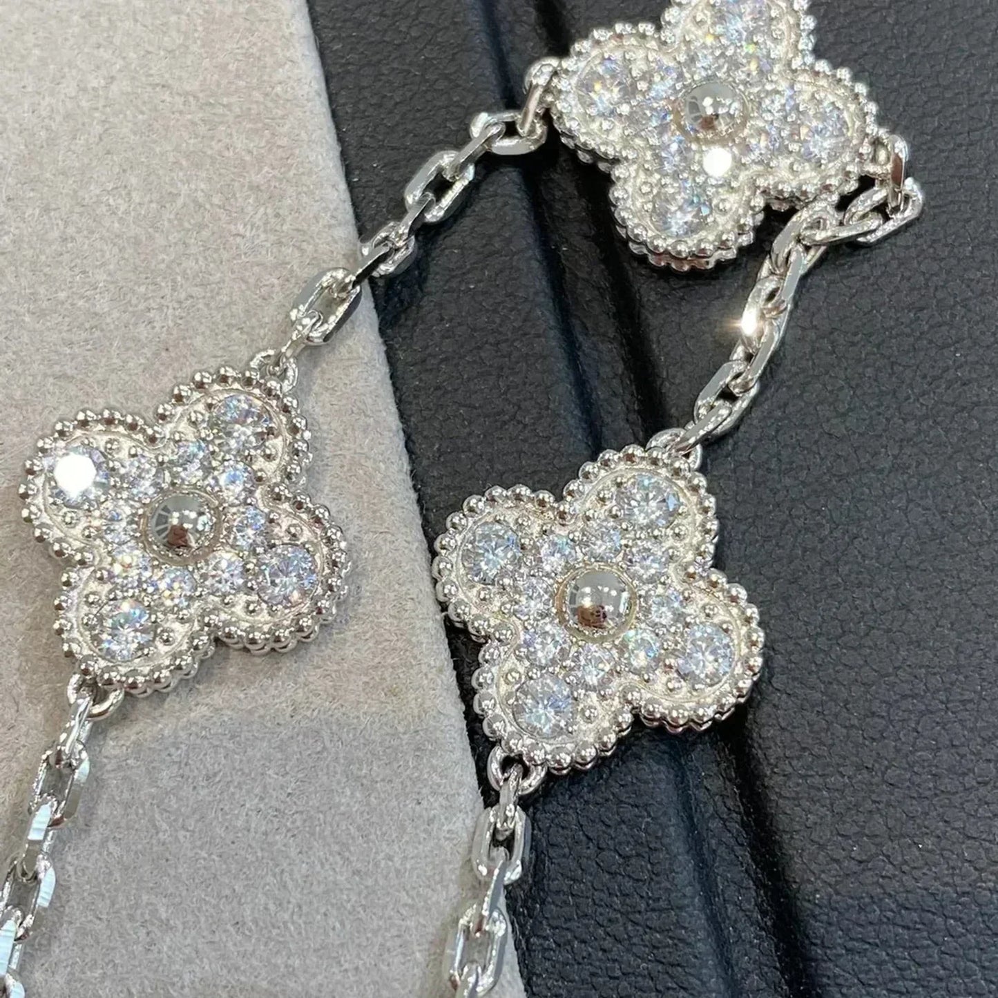 [Lucas Jewelry]CLOVER 5 MOTIFS  DIAMOND BRACELET SILVER