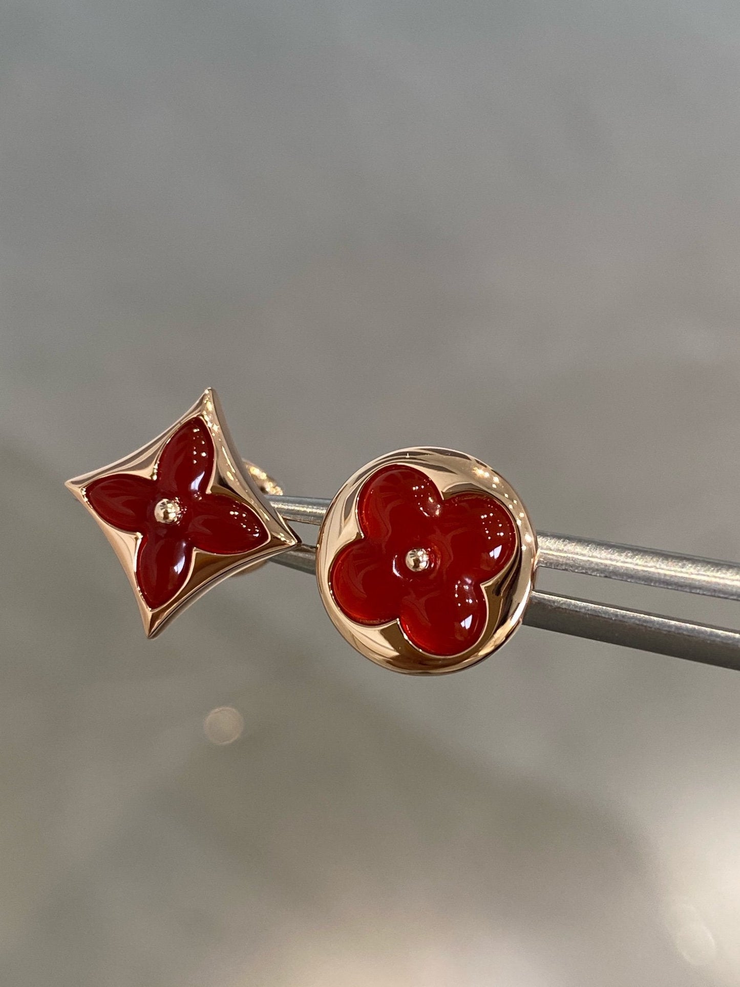 [Lucas Jewelry]STAR AND SUN PINK GOLD CARNELIAN STUD EARRINGS