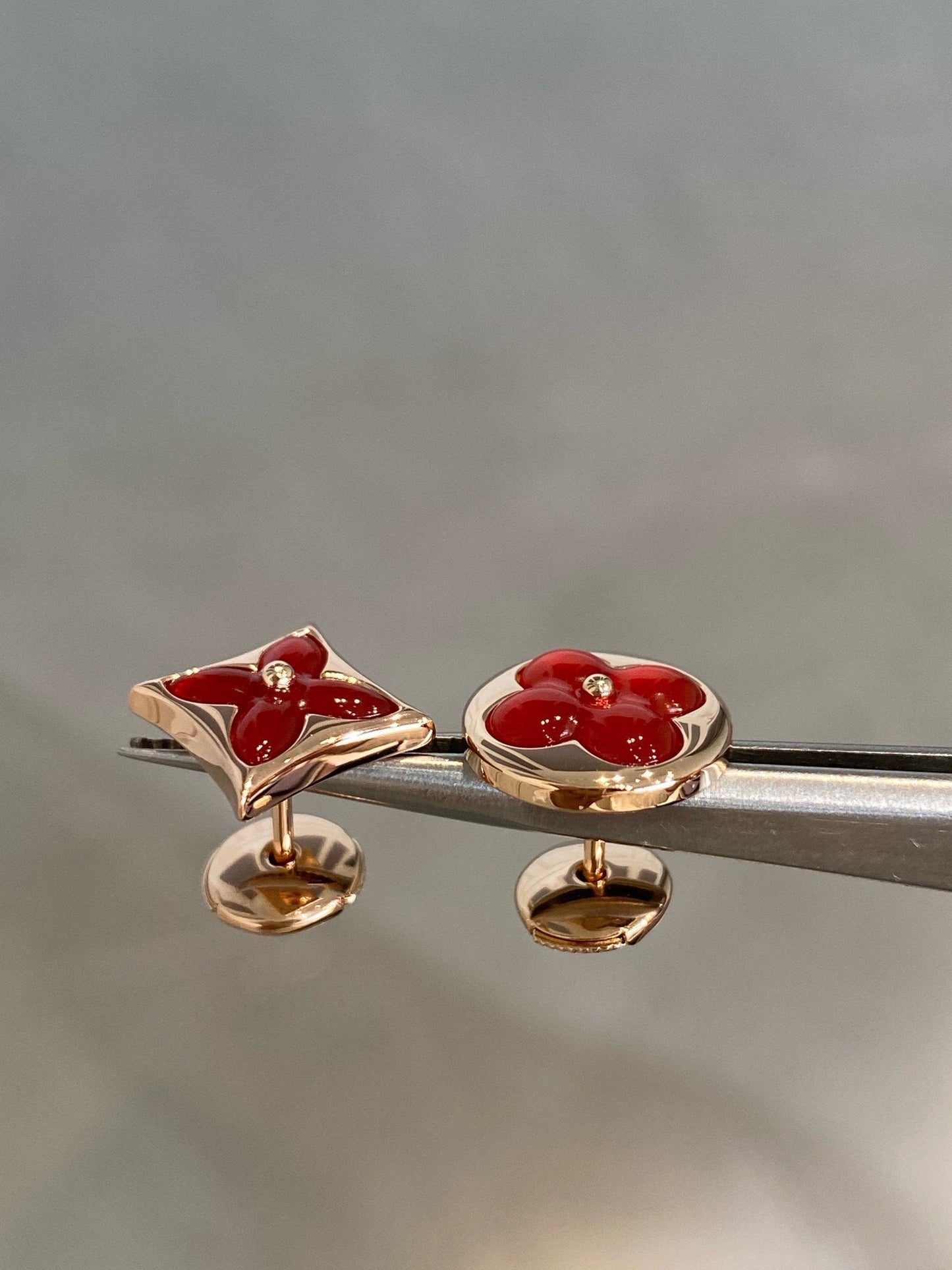 [Lucas Jewelry]STAR AND SUN PINK GOLD CARNELIAN STUD EARRINGS