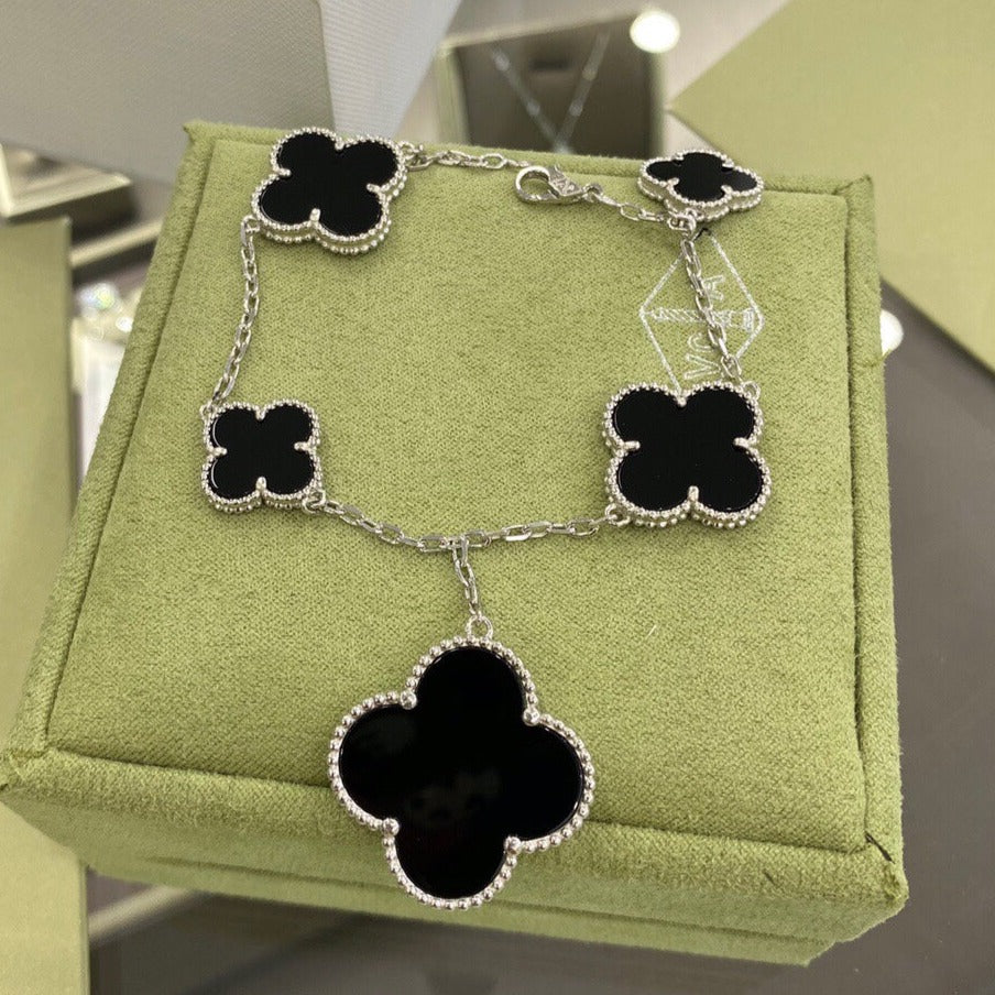 [Lucas Jewelry]CLOVER 5 MOTIFS SIVLER ONYX BRACELET