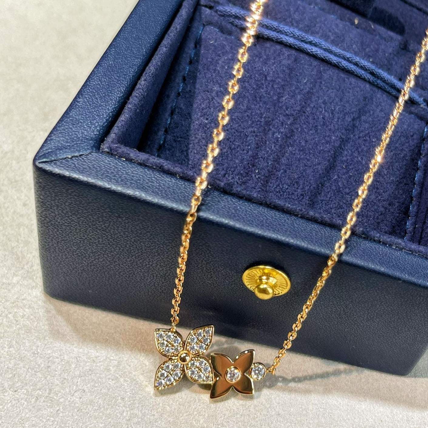 [Lucas Jewelry]STAR BLOSSOM NECKLACE PINK GOLD DIAMONDS