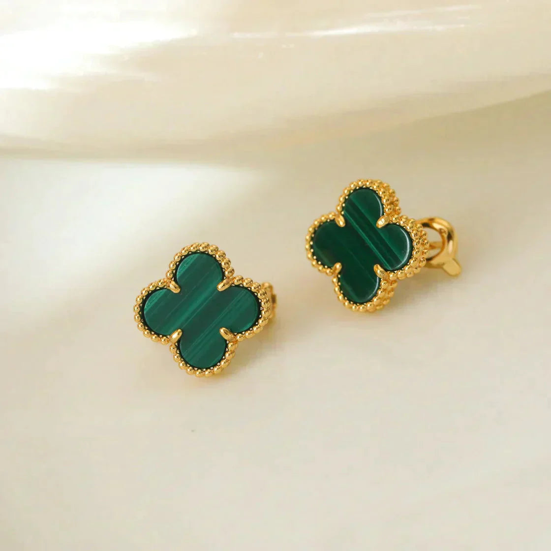 [Lucas Jewelry]CLOVER MEDIUM 1 MOTIFS MALACHITE  EARRINGS