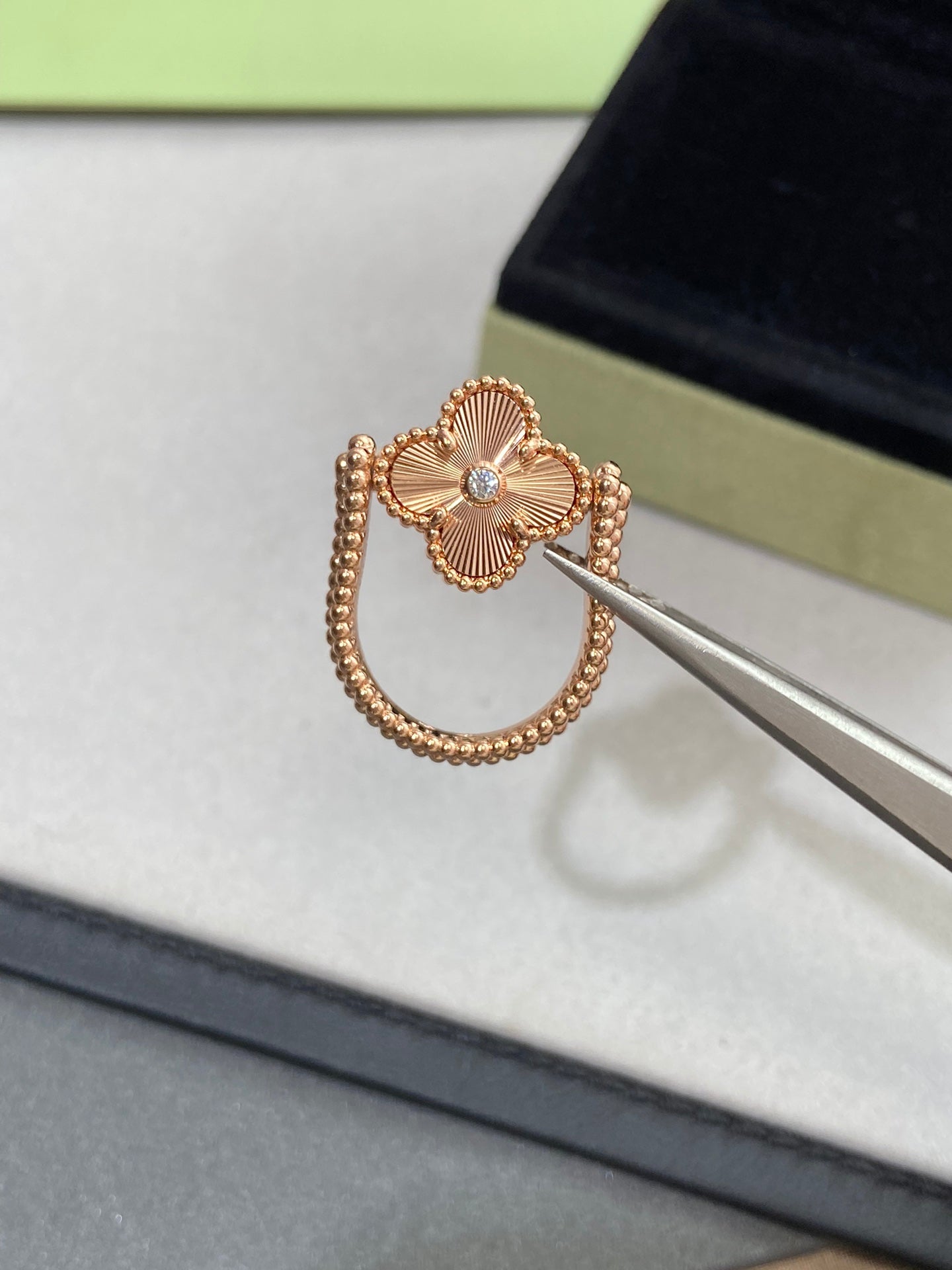 [Lucas Jewelry]CLOVER RIVERSIBLE ROSE GOLD RING