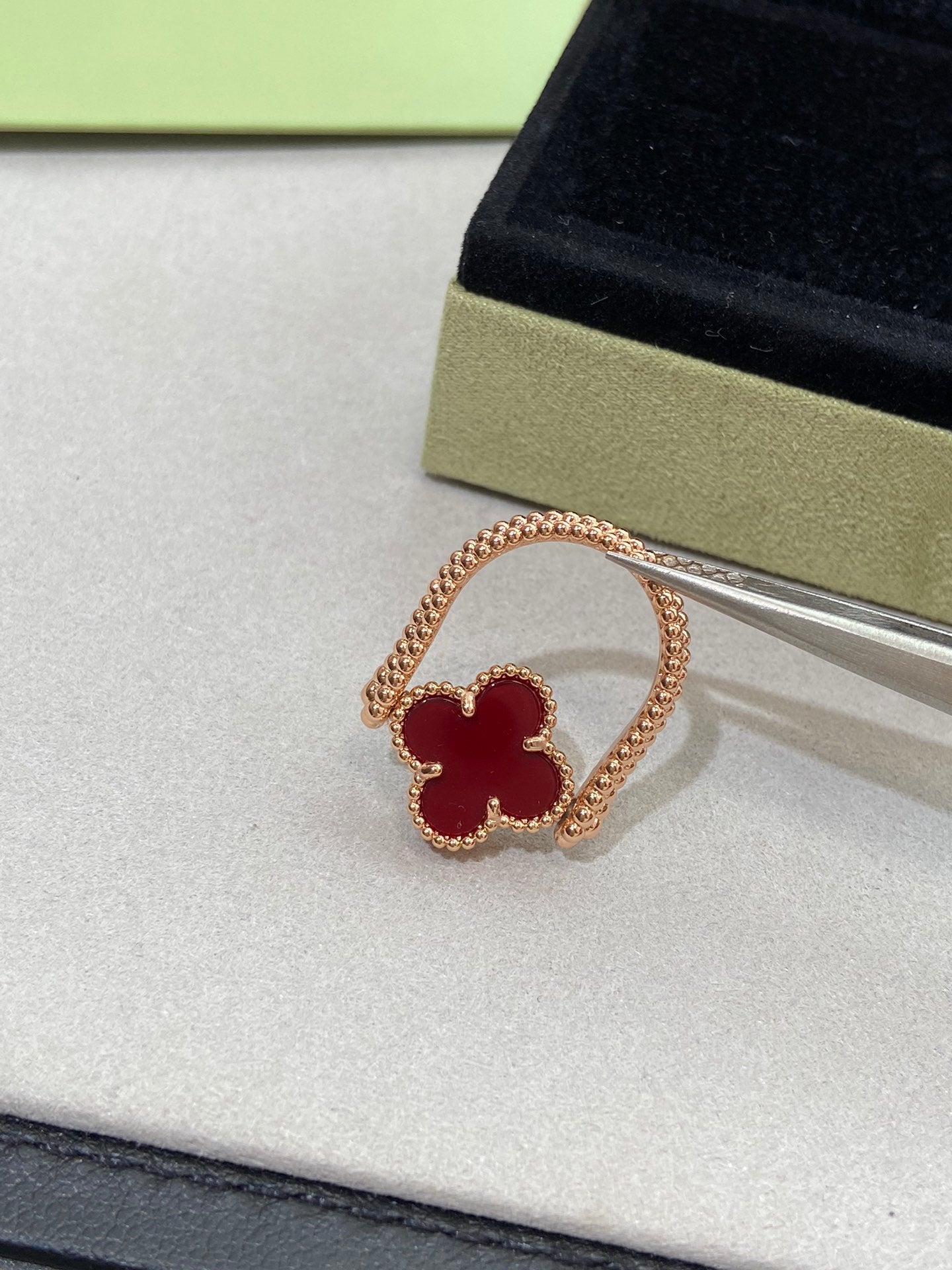 [Lucas Jewelry]CLOVER RIVERSIBLE ROSE GOLD RING