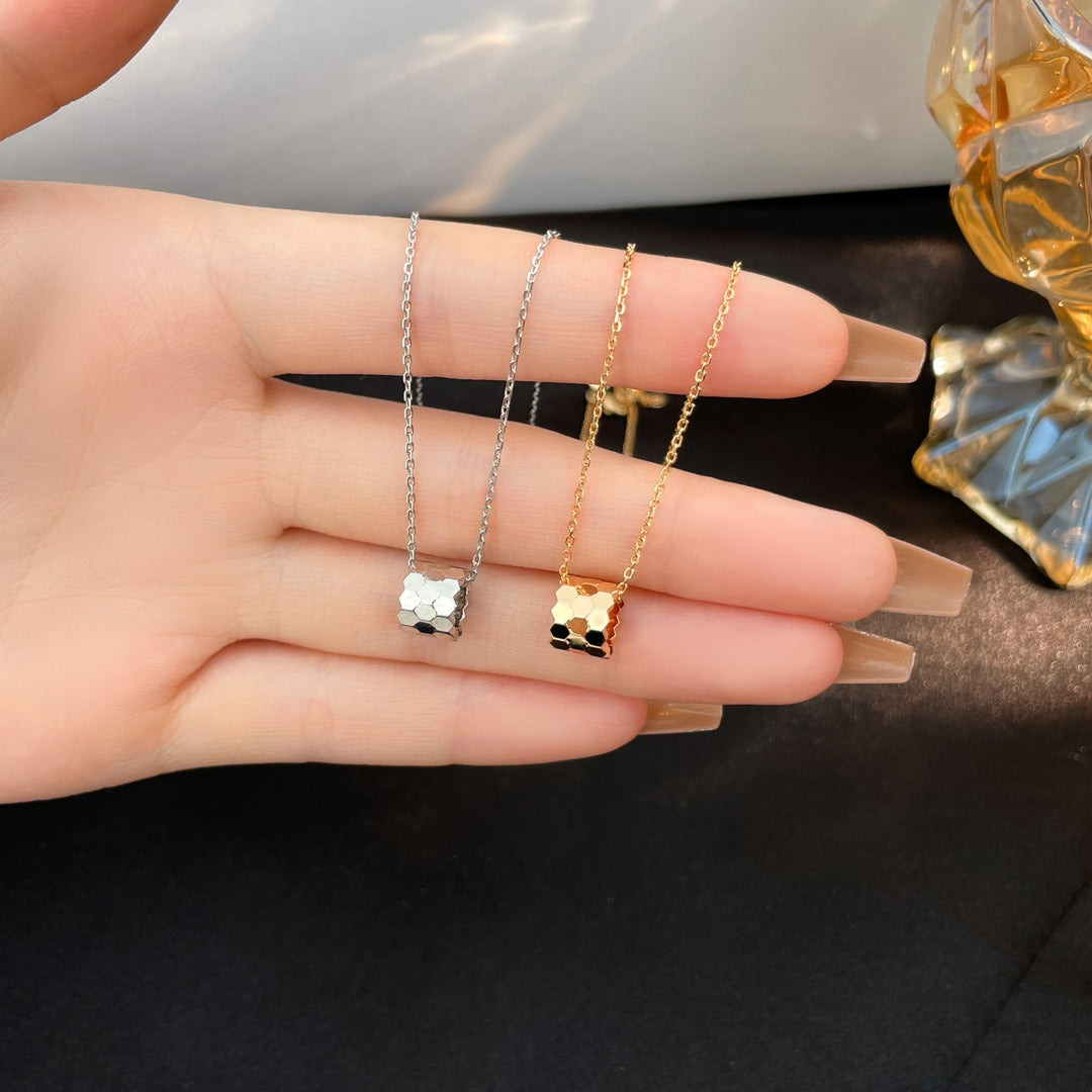 [Lucas Jewelry]BEE MINI NECKLACE