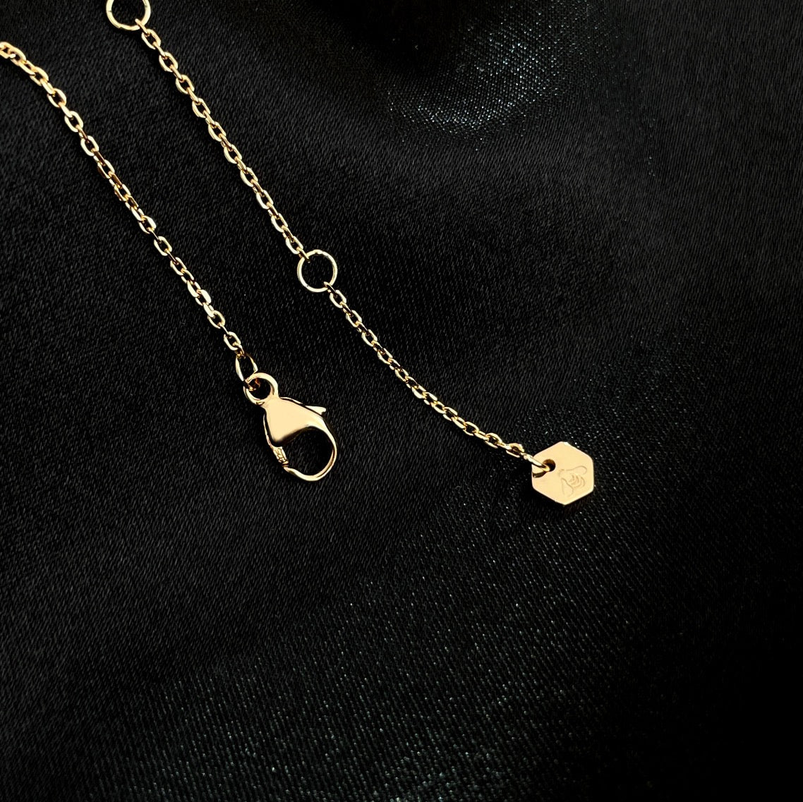 [Lucas Jewelry]BEE MINI NECKLACE