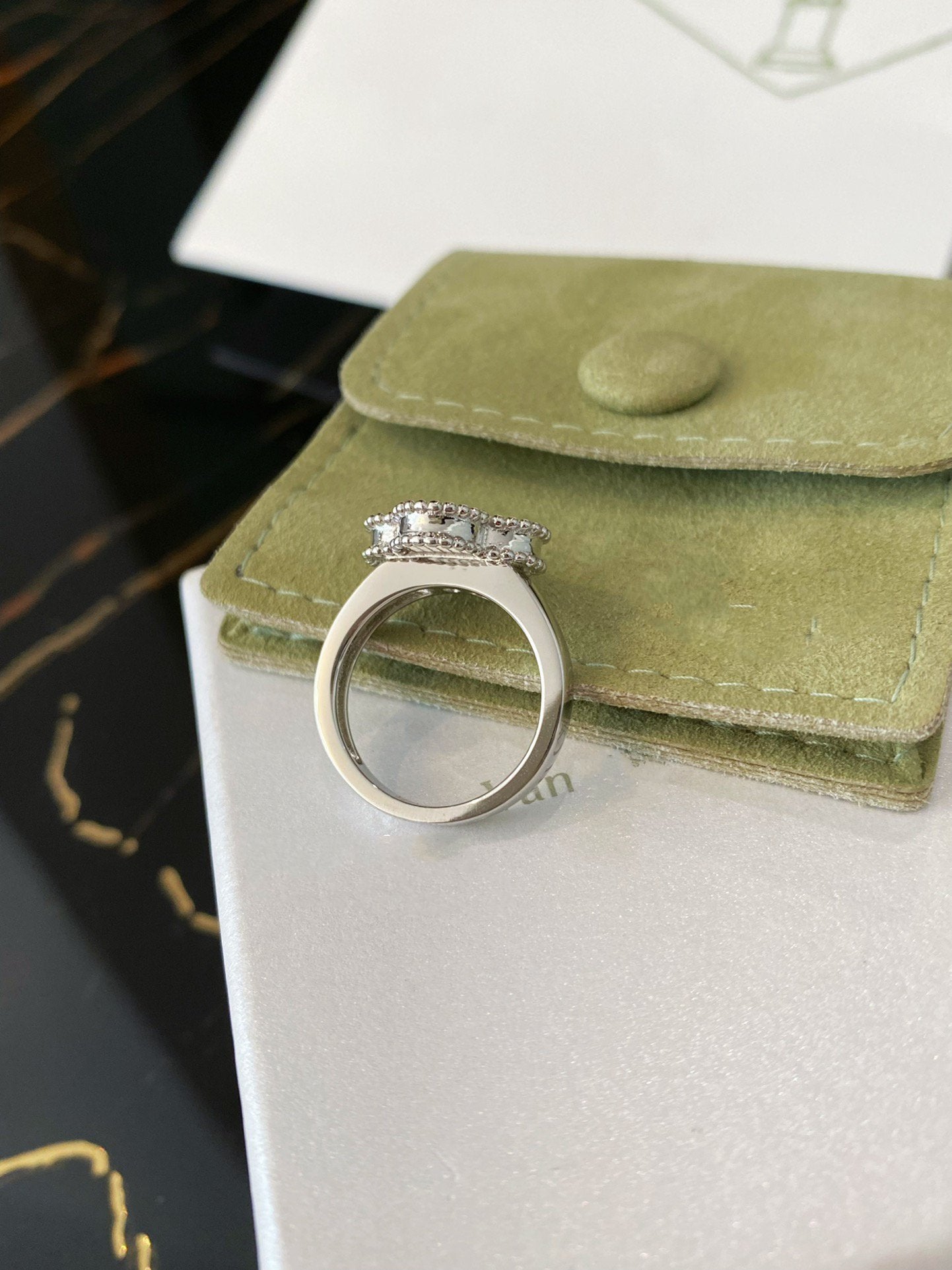 [Lucas Jewelry]CLOVER SILVER RING