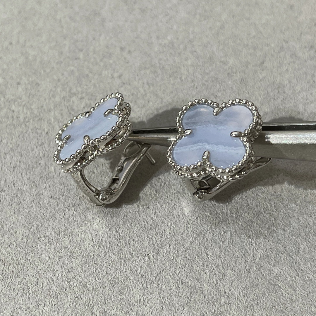 [Lucas Jewelry]CLOVER CHALCEDONY SILVER STUD EARRINGS