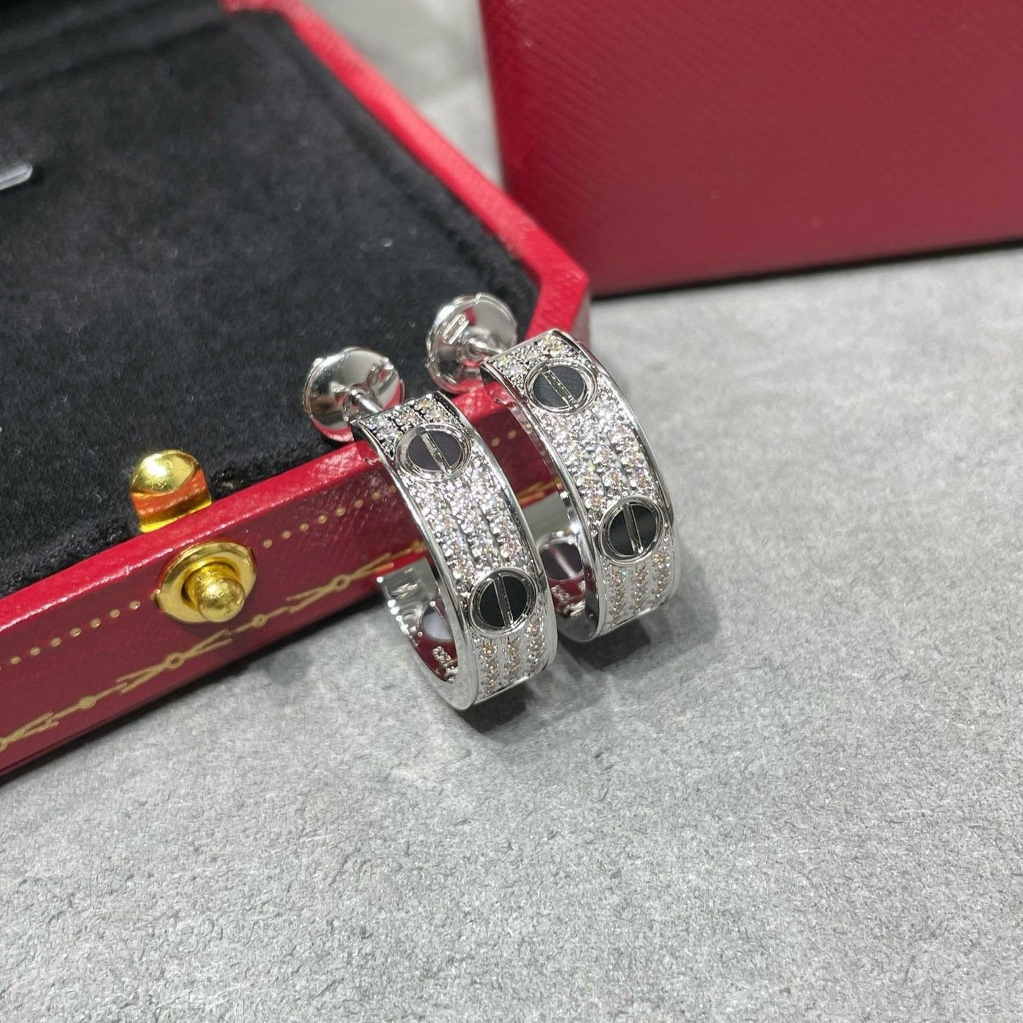 [Lucas Jewelry]LOVE CERAMIC DIAMOND PAVED SILVER EARRINGS