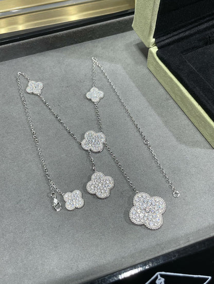 [Lucas Jewelry]CLOVER 6 MOTIF DIAMOND PAVED NECKLACE