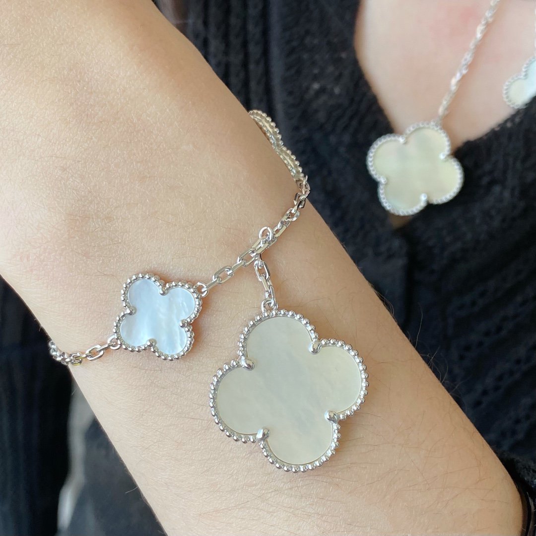 [Lucas Jewelry]CLOVER 5 MOTIF WHITE MOP SILVER BRACELET