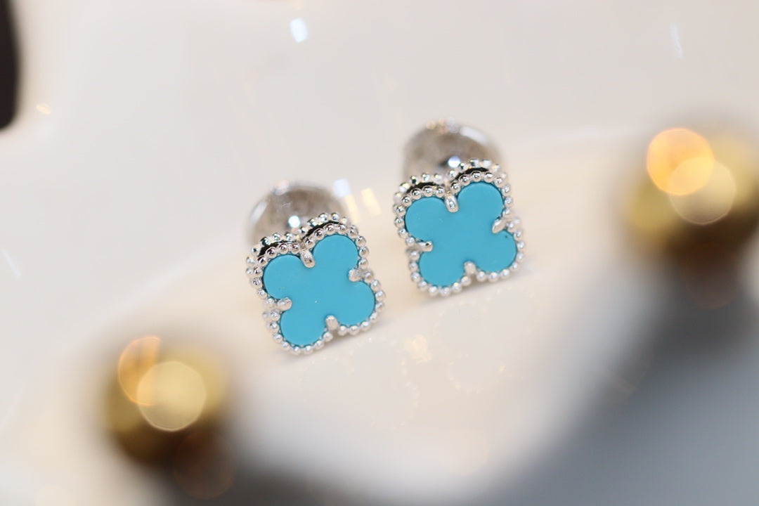 [Lucas Jewelry]CLOVER MINI TURQUOISE SILVER STUD EARRINGS