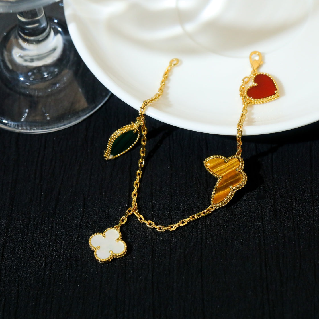 [Lucas Jewelry]LUCKY SPRING 5 MOTIF GOLD BRACELET