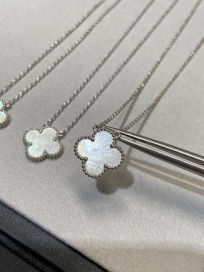 [Lucas Jewelry]CLOVER MEDIUM SILVER WHITE MOP NECKLACE