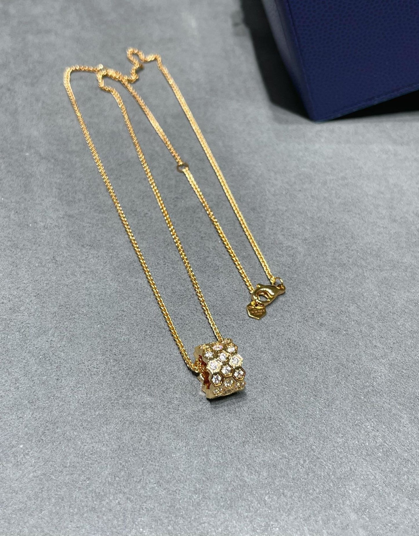 [Lucas Jewelry]BEE LOVE DIAMOND PAVED 3 ROW NECKLACE