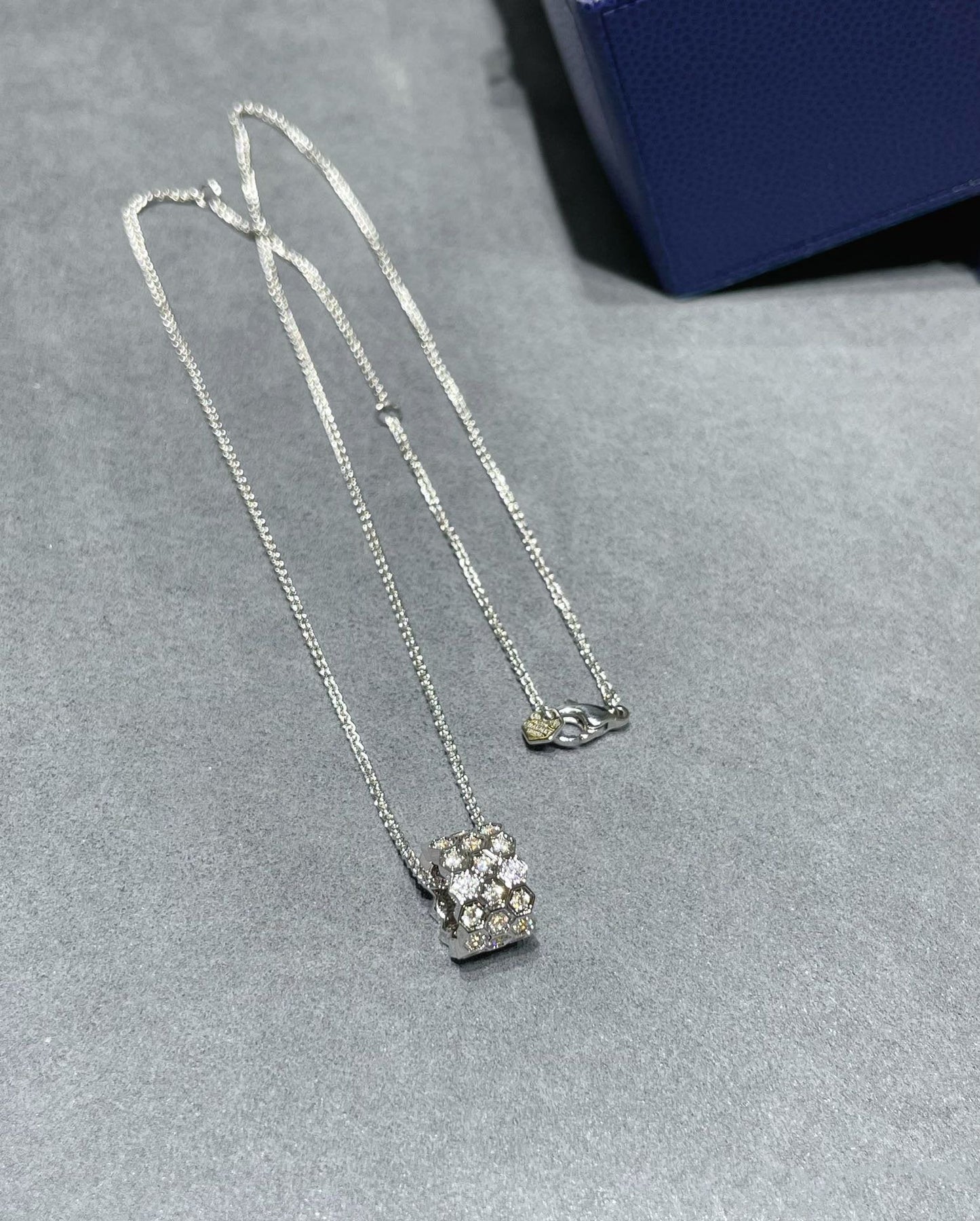 [Lucas Jewelry]BEE LOVE DIAMOND PAVED 3 ROW NECKLACE