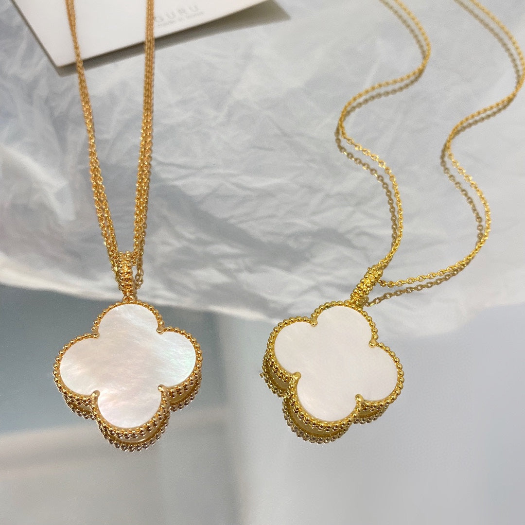 [Lucas Jewelry]CLOVER 25MM MOP LARGE PENDANT NECKLACE