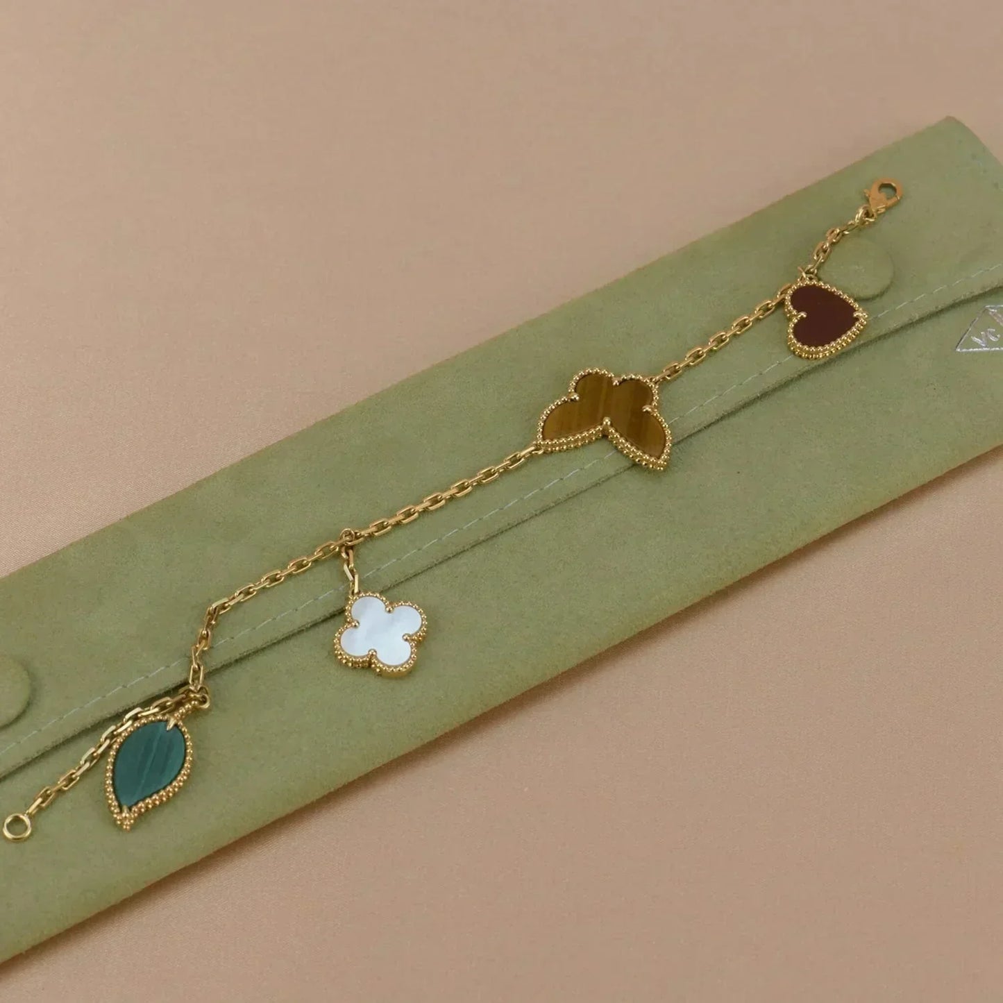 [Lucas Jewelry]LUCKY SPRING 5 MOTIF GOLD BRACELET