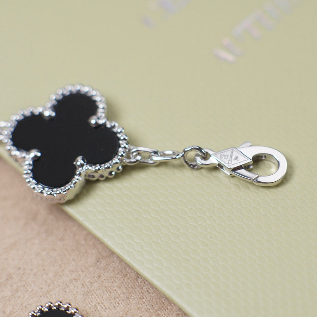 [Lucas Jewelry]CLOVER 5 MOTIF ONYXS  BRACELET SILVER