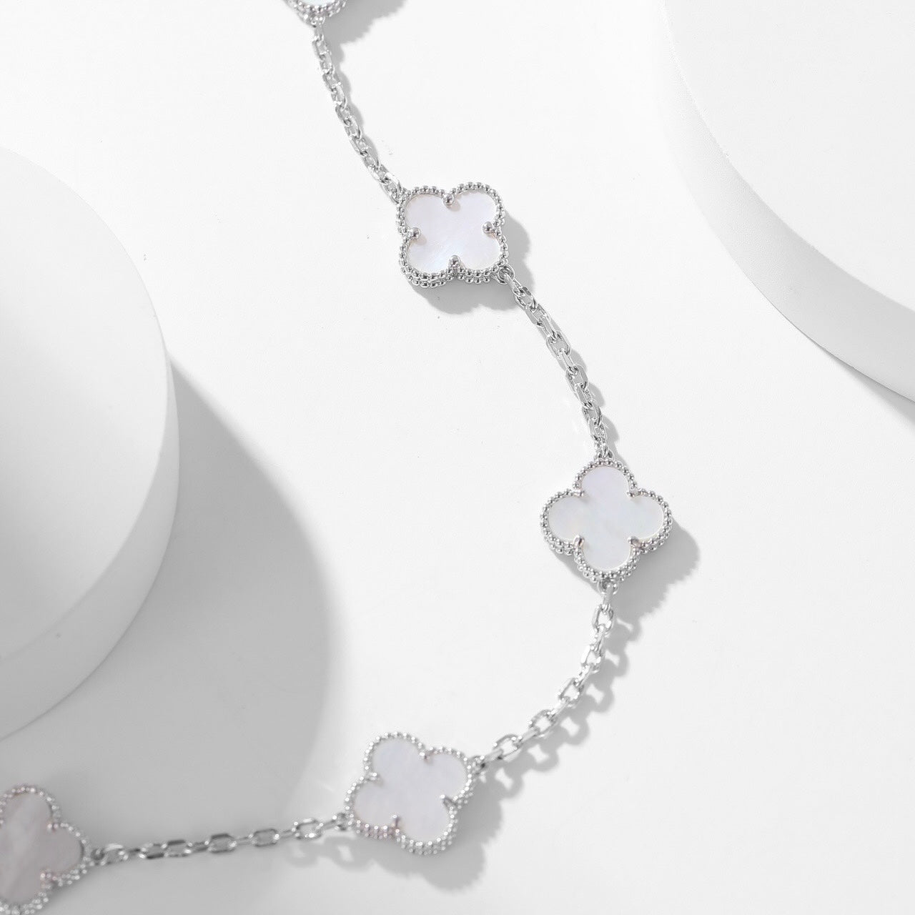 [Lucas Jewelry]CLOVER 10 MOTIFS WHITE MOTHER OF PEARL NECKLACE