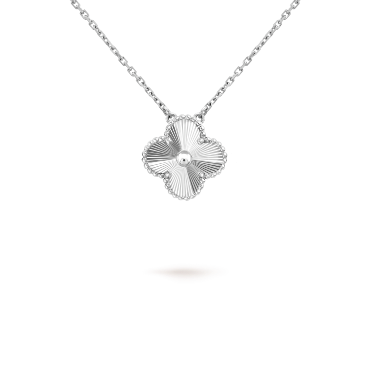 [Lucas Jewelry]CLOVER 15MM LASER NECKLACE SILVER