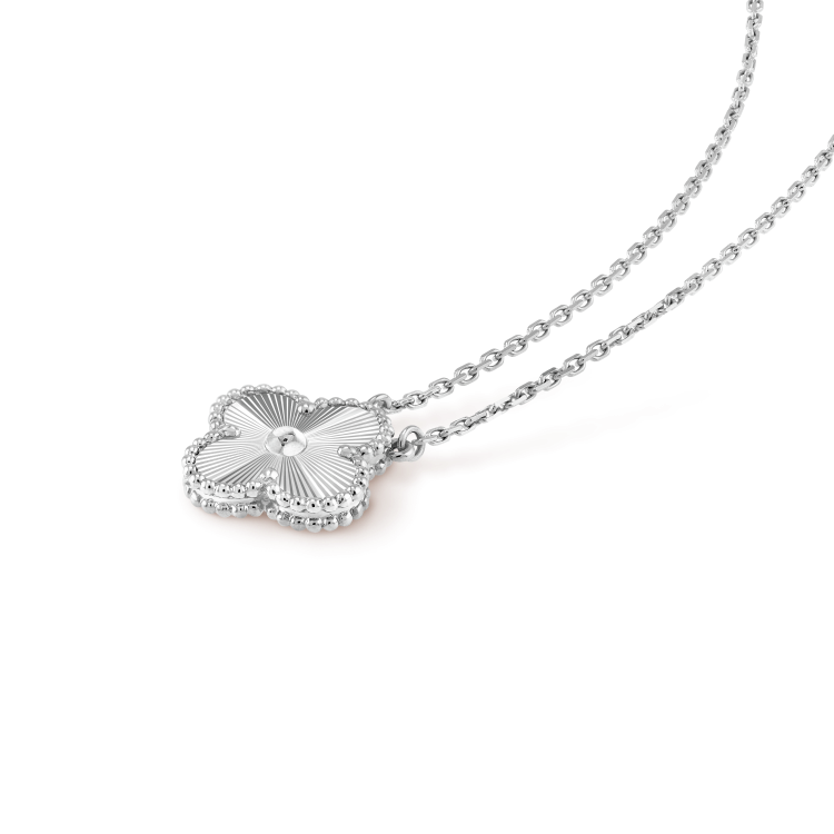 [Lucas Jewelry]CLOVER 15MM LASER NECKLACE SILVER