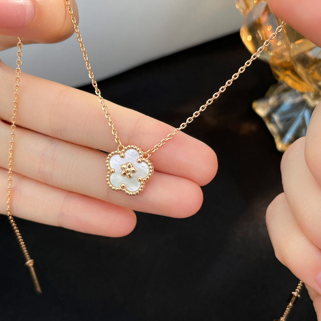 [Lucas Jewelry]LUCKY  WHITE MOP  PLUM BLOSSOM NECKLACE