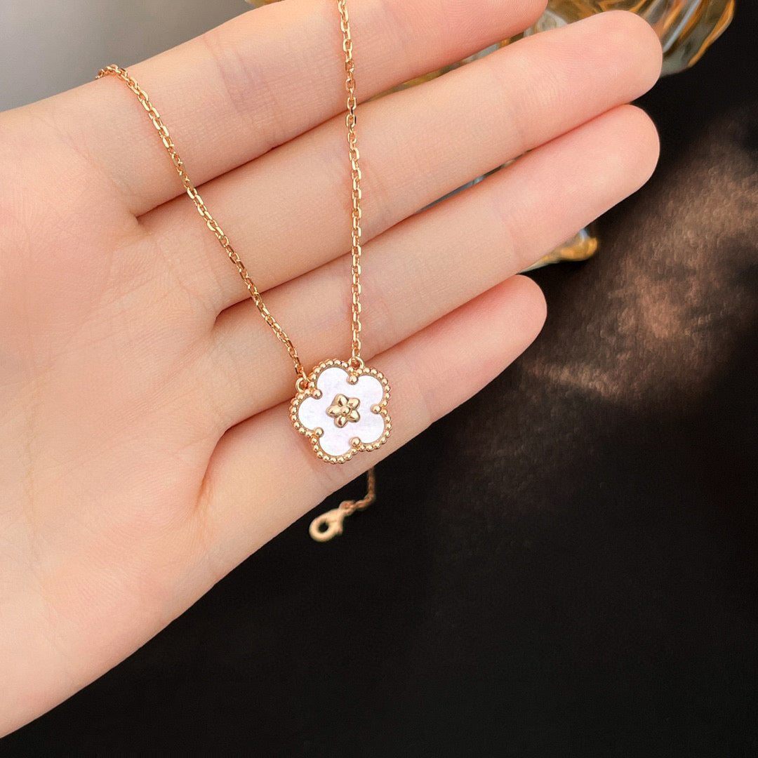 [Lucas Jewelry]LUCKY  WHITE MOP  PLUM BLOSSOM NECKLACE