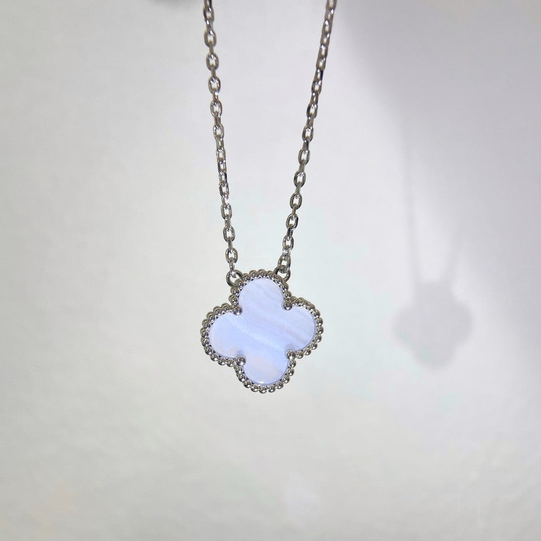 [Lucas Jewelry]CLOVER 15MM BLUE CHALCEDONY NECKLACE SILVER