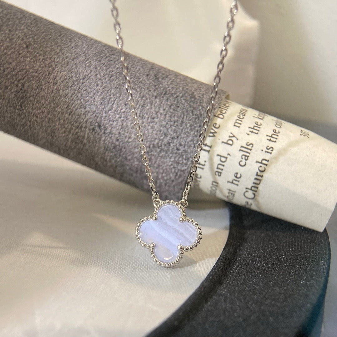 [Lucas Jewelry]CLOVER 15MM BLUE CHALCEDONY NECKLACE SILVER